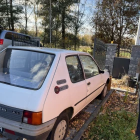 Peugeot 205