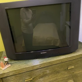 Telewizor Sony 28 cali KV -C2901 K trinitron