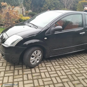 Citroen C2 poj.1124, rok 2006, benzyna, czarny met., klima, 134 tys.km, centr. zam. elekt. szyby, wspomaganie, abs, stan db, 5700zł tel.668846973