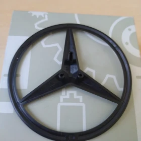 Emblemat znaczek czarny połysk Mercedes 82 mm