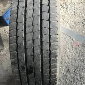 opona michelin 235/75/17,5 z zapasu