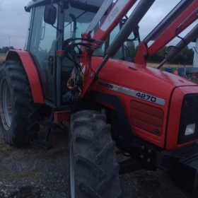 Massey Ferguson 4270.2000rok.6 cylindrów pneumatyka 1 i 2 obwodowa ładowacz czołowy samopoziomujący prawie nowy 