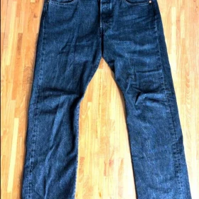 Kultowe Jeansy „ Levi’s Strauss & Co ” „ Straight Jeans ”