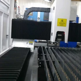 Wycinarka Laserowa Ploter CNC 3015GCL Weni 3kW BOCI zamknięta obudowa fiber