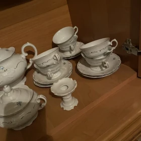Porcelana Wawel komplet na 12 osób-filizanki, dzbanki-PRL vintage