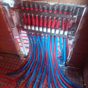 INSTALBOX- Łukasz Kacperak Usługi hydrauliczne, piece na pellet, drewno, pompy ciepła, Przyłącza Wodne i Kanalizacyjne