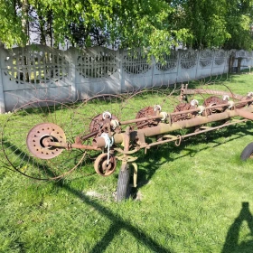 ZGRABIARKA, 5-gwiazdowa, do remontu lub na części, Mstów