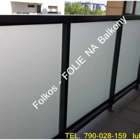 Usługa oklejania balkonów Warszawa i okolice - Folie matowe na szklane balustrady-Usługa oklejania balkonów Folkos folie okienne