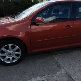 VW Golf 5 1.6 MPI + gaz