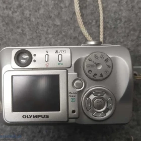 Kamera cyfrowa aparat fotograficzny Olympus C-50 ZOOM CAMEDIA + karta SD128MB + ładowarka + bateria. 