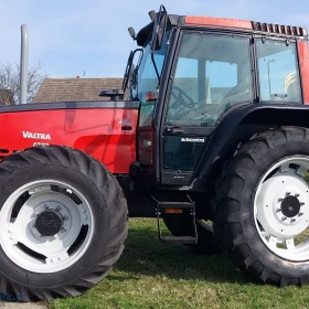 Valtra 6300 turbo nowe opony
