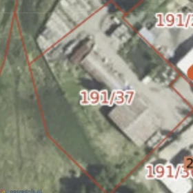 Działka przemysłowa i hale magazynowe
