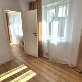 SPRZEDAM MIESZKANIE TYSIĄCLECIE - 3 pokoje + oddzielna kuchnia, balkon, piwnica, Po generalnym remoncie