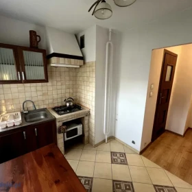Dwupokojowe 48m.kw na 3 pietrze dla pary lub studentek