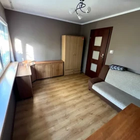 Dwupokojowe 48m.kw na 3 pietrze dla pary lub studentek