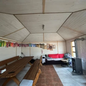 Domek 5 x 5 drewniany ocieplany w całości z podłogą całoroczny Używany