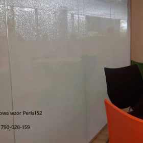 Folie Białystok - Usługa oklejania szyb Białystok - folie do biura, domu, sklepu, szkół, szpitali, magazynów, aptek....Oklejamy Białystok i okolice