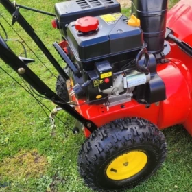 Odśnieżarka spalinowa  jak nowa powystawowa 2 rozruchy ręczny i elektryczny 230v gniazdko z Niemiec Sprzęt powystawowy Niemieckiej firmy