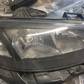 Renault Laguna II przednie reflektory - stan idealny