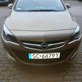 Opel Astra J 1.6 sedan 2012, automat, niski przebieg