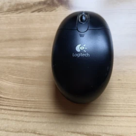 Klawiatura Logitech z myszką bezprzewodową Logitech.