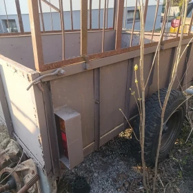 Przyczepa jednoosiowa-klatka