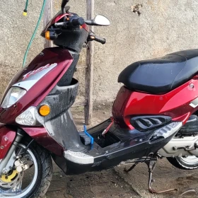 PGO T-rex 50 motorower