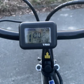 Rower elektryczny powystawowy jak nowy tylko 410 km z silnikiem 250w 5 trybów mocy do 25 km/h 3 hamulec,akumlator 36v