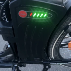 Rower elektryczny powystawowy jak nowy tylko 410 km z silnikiem 250w 5 trybów mocy do 25 km/h 3 hamulec,akumlator 36v