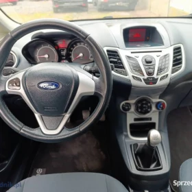 Ford Fiesta 1.3 benzyna 2012r alu grzane fotele