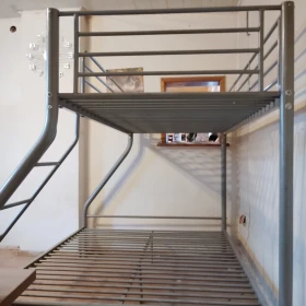 Do sprzedania łóżko  piętrowe metalowe z materacami