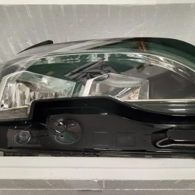Polecam -Lampa przednia prawa Peugeot 3008 i5008 II 2016-2022