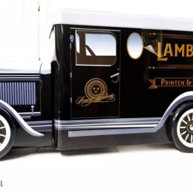 SPRZEDAM OKAZAŁY DUŻY SAMOCHÓD KOLEKCJONERSKI