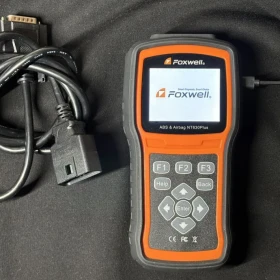 Foxwell NT630 Plus tester diagnostyczny, prawie nowy, bez pudełka