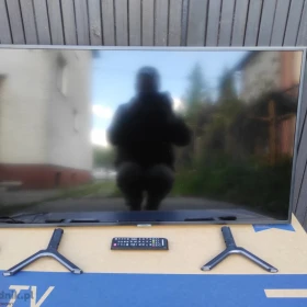Telewizor SAMSUNG 43, 7Series, typ UE43NU7122K, sprawny sprzedam.
