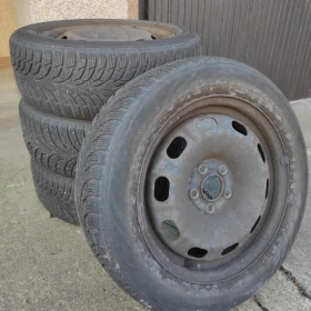 Opony letnie i zimowe plus 4 felgi stalowe do Audi A1 sprzedam