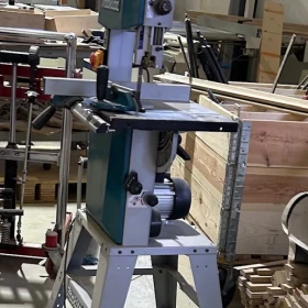 Stacjonarna piła taśmowa Makita LB 1200 F