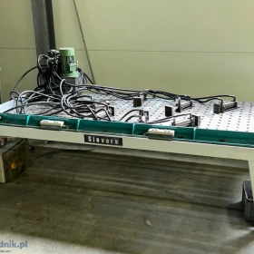 Uniwersalna prasa hydrauliczna SIEVERS 300/150 do klejenia konstrukcji - łuków z drewna