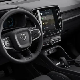 Volvo EC40 – w pełni elektryczny crossover