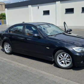 Srzedam bmw e90