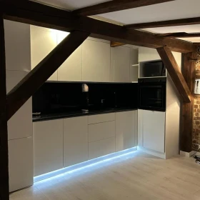 Września RYNEK Stylowe Poddasze 65m2 pełne wyposażenie