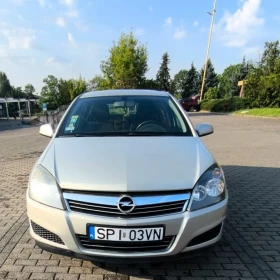Opel Astra III H, 2011 rok, Benzyna + LPG