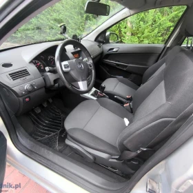 Opel Astra III H, 2011 rok, Benzyna + LPG