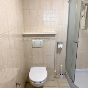 Wynajmę kawalerkę 45m2 z ogródkiem w dzielnicy Kiedrzyn, dwa pokoje Częstochowa