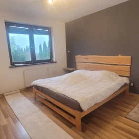 DOM 180 m2