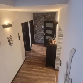 DOM 180 m2