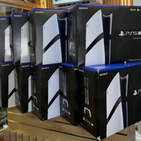 Konsole do gier Sony PlayStation PS5 Pro 2TB , Sony PlayStation PS5 Slim, Nintendo Switch 2 oraz Microsoft Xbox Series X 2TB Konsole do gier