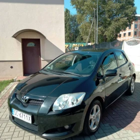 Samochód osobowy Toyota Auris