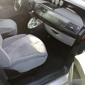 Citroen C8